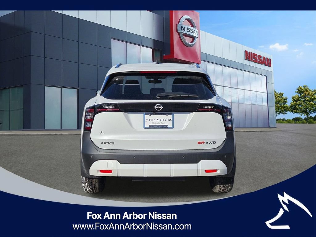 New 2026 Nissan Kicks SR w/ SR Premium Package AWD/4WD image 4