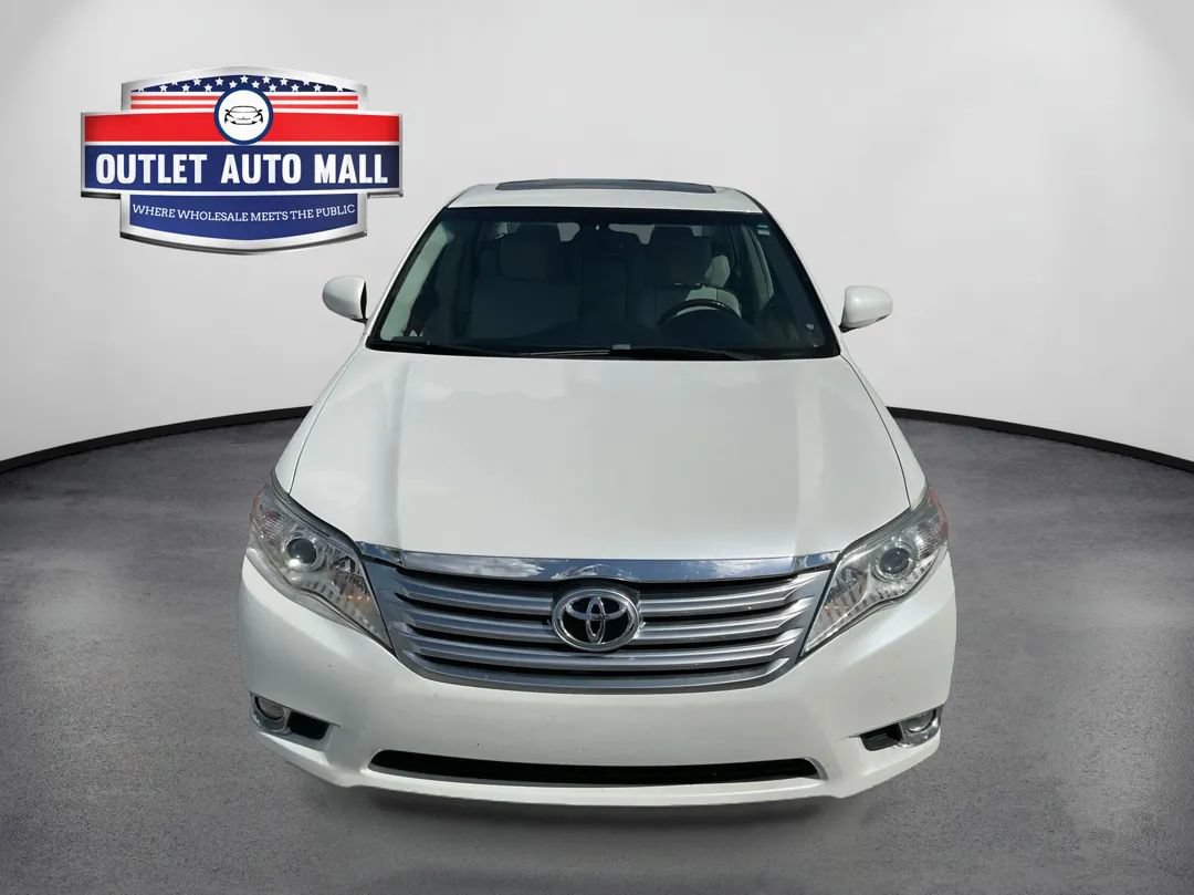 Used 2012 Toyota Avalon Limited FWD image 8