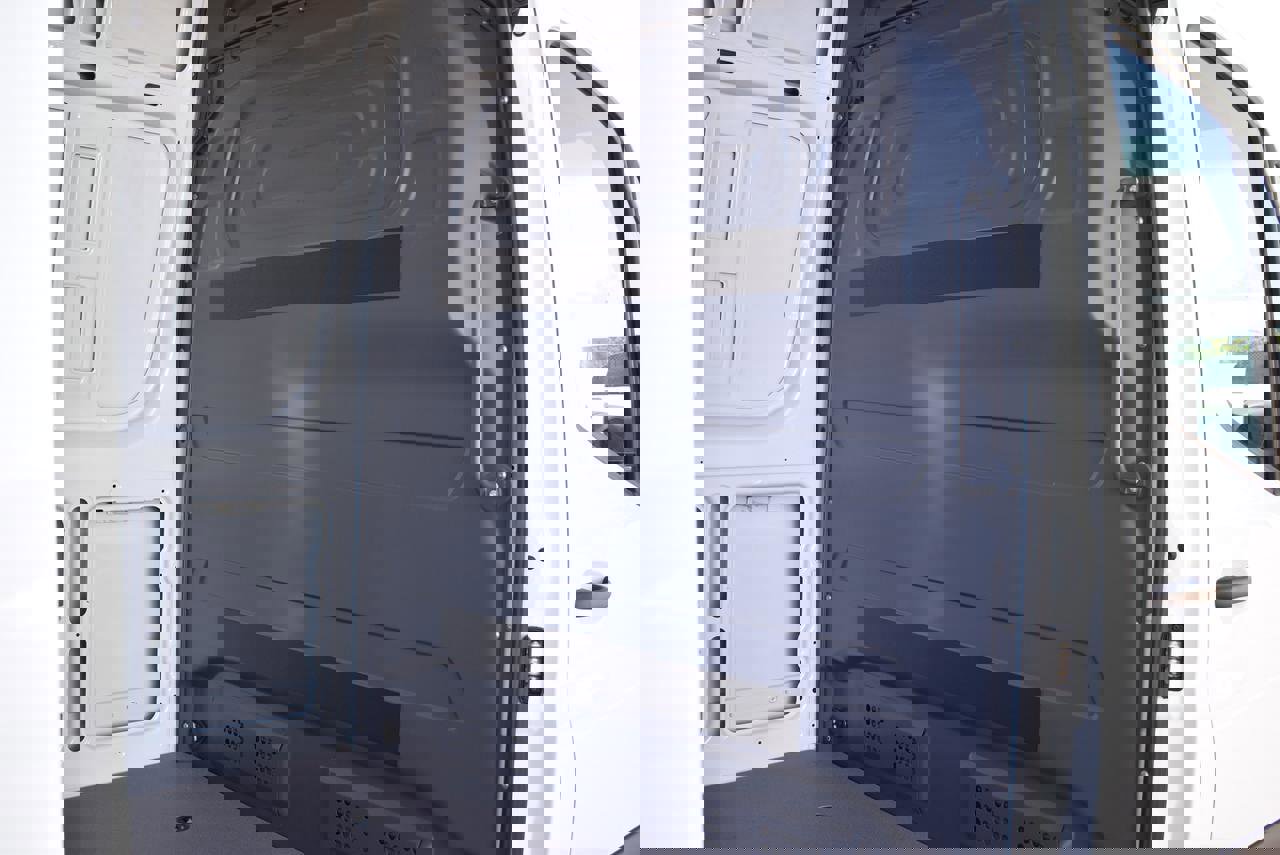 Used 2024 Mercedes-Benz Sprinter 144 Cargo image 9