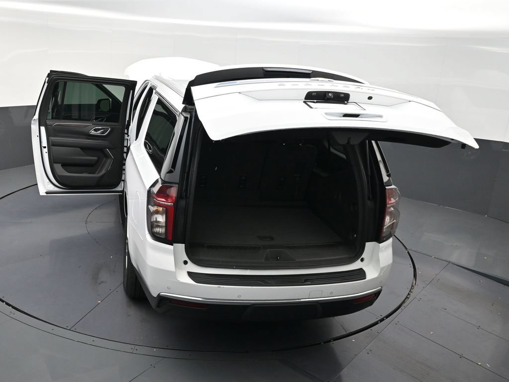 Used 2023 Chevrolet Suburban LS RWD image 31