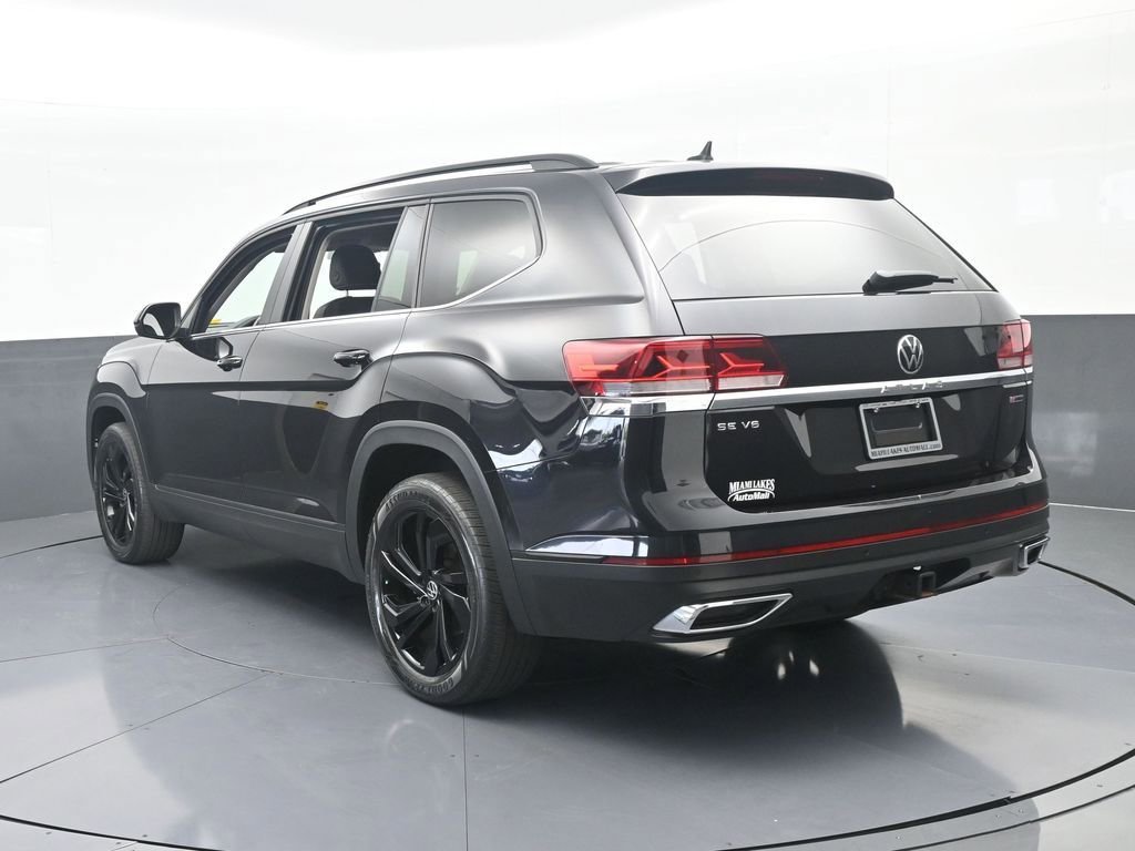 Used 2022 Volkswagen Atlas SE w/ Black Wheel Package image 4