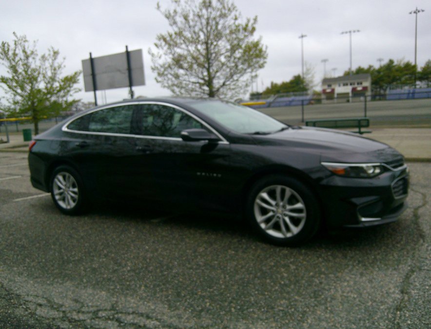 Used 2017 Chevrolet Malibu LT w/ Leather Package FWD image 25