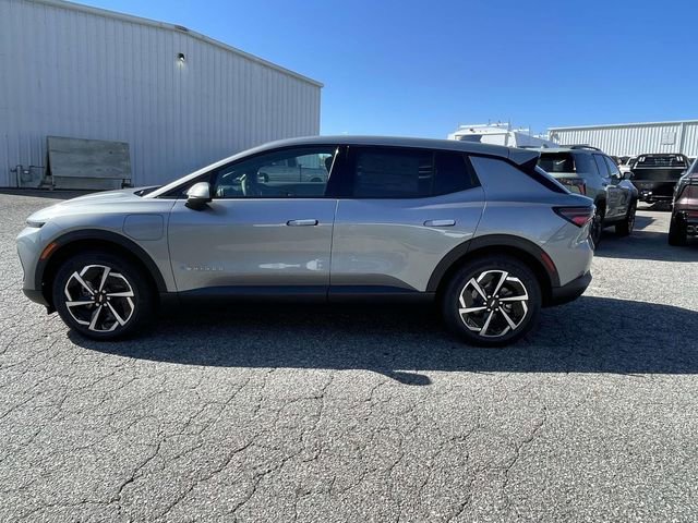 New 2026 Chevrolet Equinox EV LT image 6