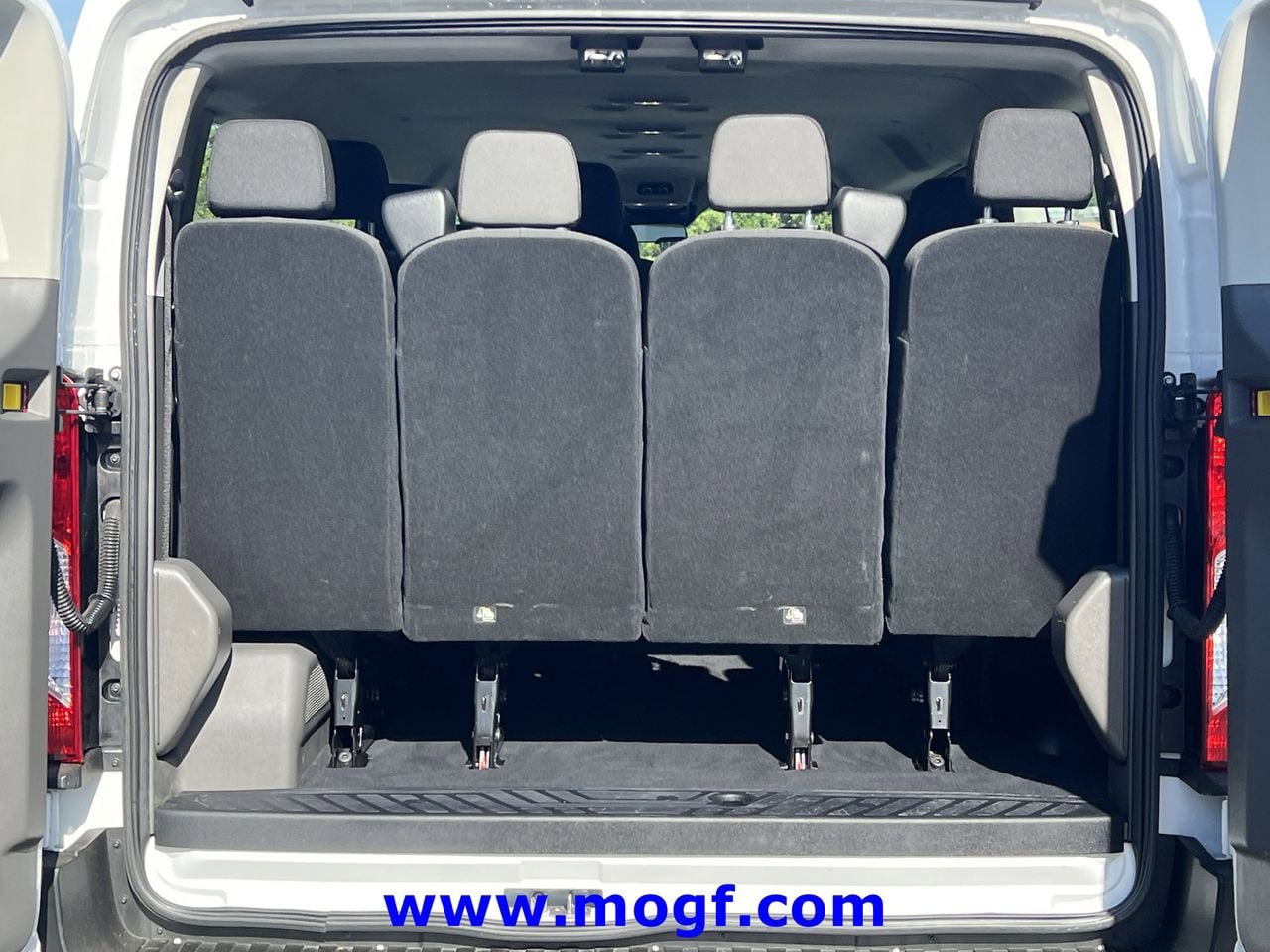 Used 2024 Ford Transit 350 XLT image 19