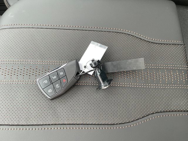 New 2026 Chevrolet Suburban High Country image 26