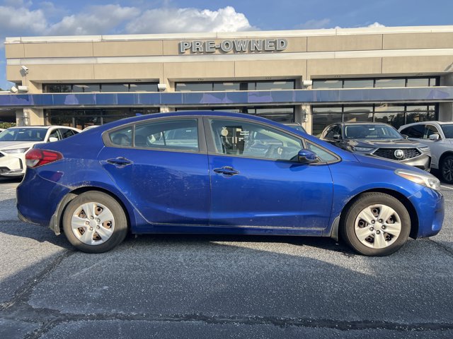 Used 2017 Kia Forte LX FWD image 6