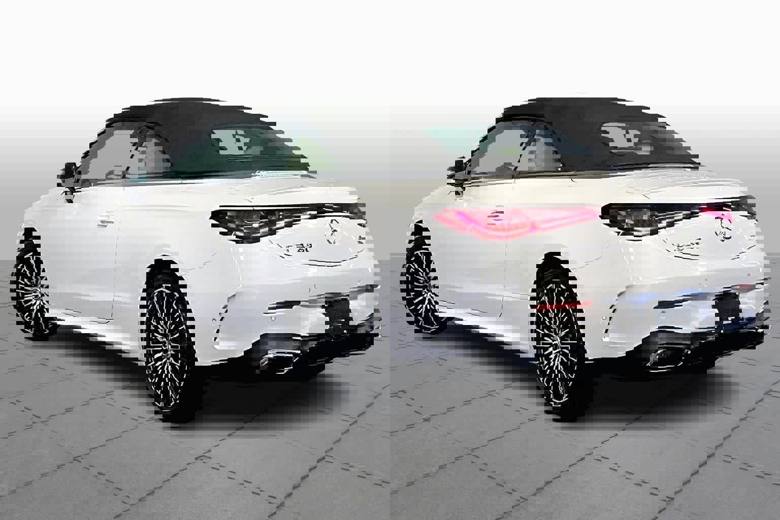 New 2026 Mercedes-Benz CLE 450 4MATIC Cabriolet image 3