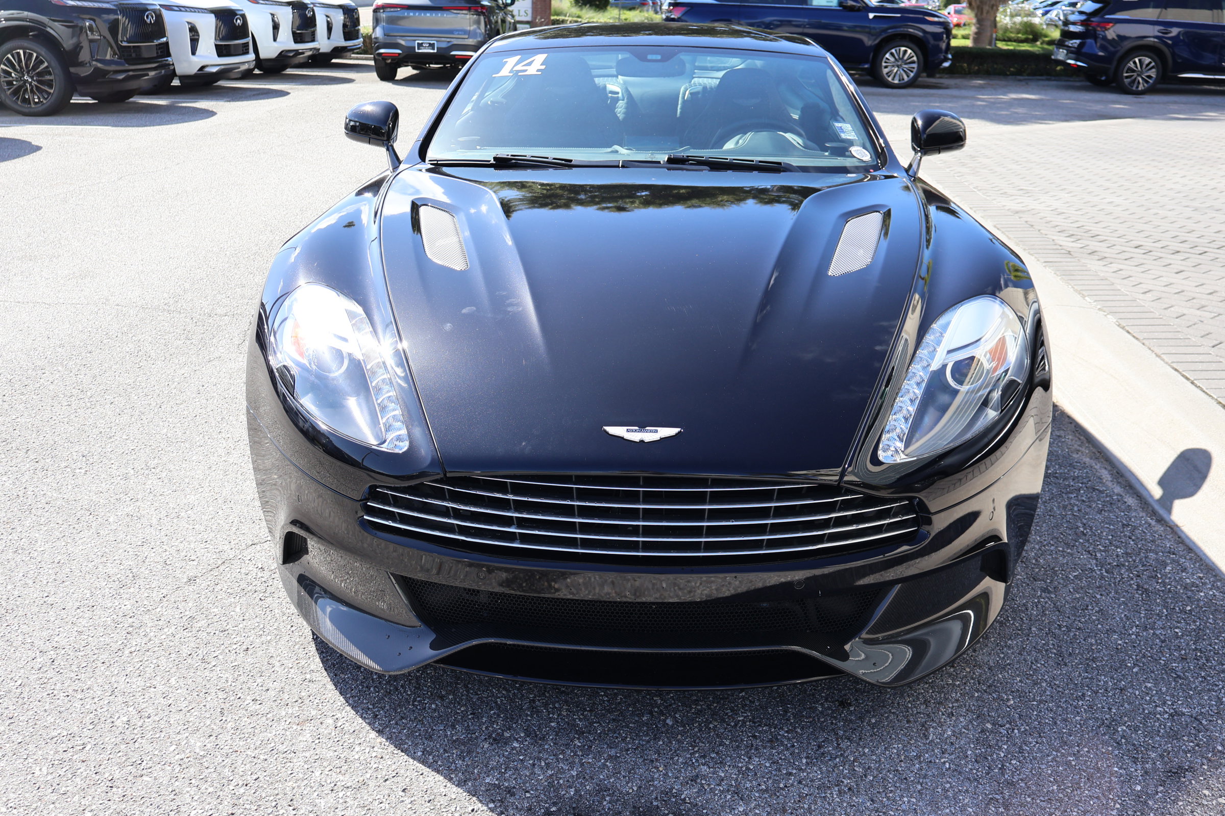 Used 2014 Aston Martin Vanquish Coupe image 12
