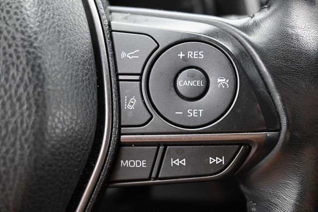 Used 2022 Toyota Camry SE FWD image 17