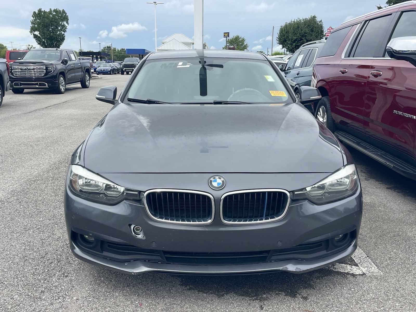 Used 2016 BMW 320i Sedan RWD image 2