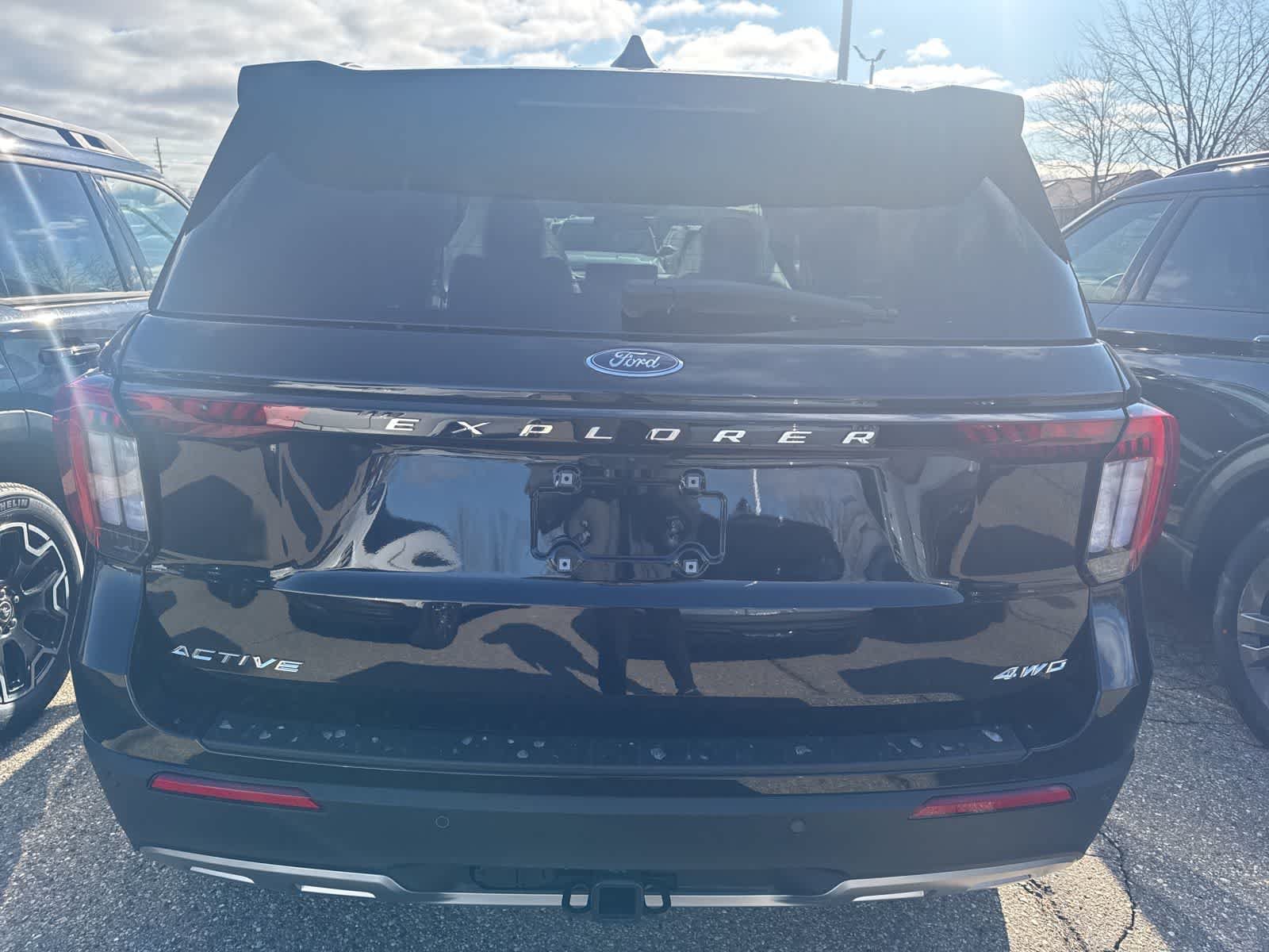 New 2026 Ford Explorer Active w/ Active Comfort Package AWD/4WD image 24