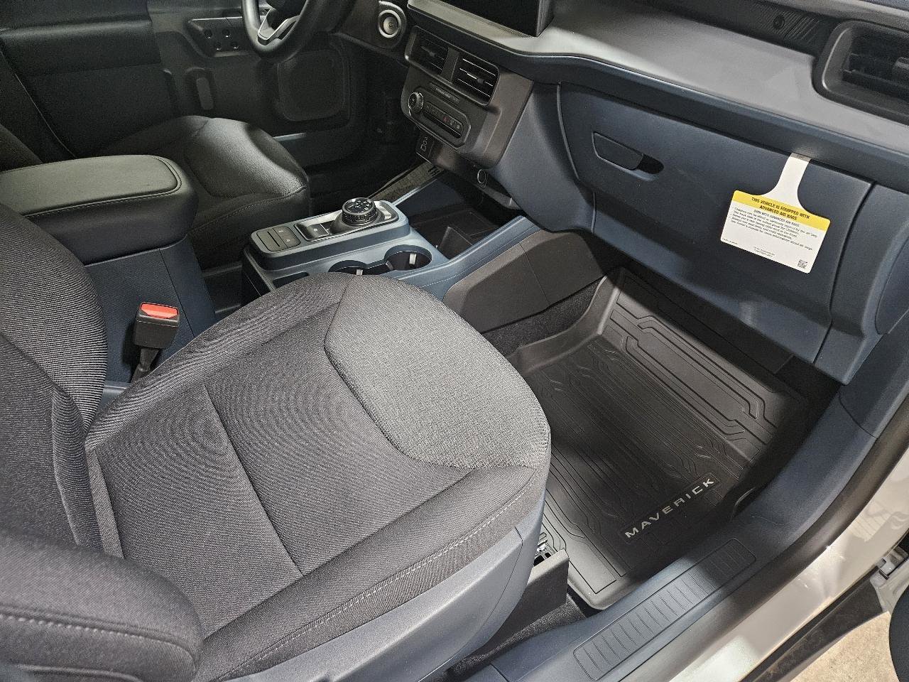 Used 2025 Ford Maverick XL w/ Equipment Group 102A AWD/4WD image 22