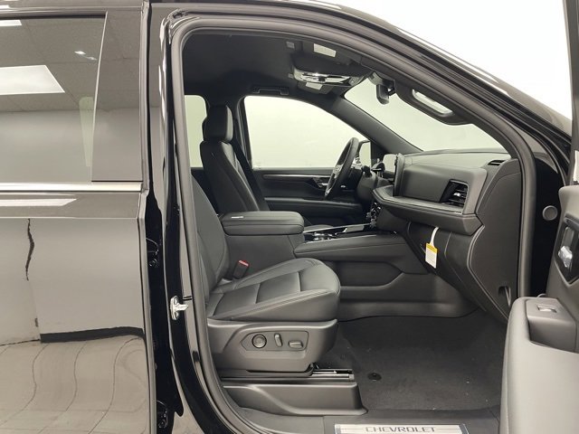 New 2026 Chevrolet Suburban LT w/ Comfort Package image 14