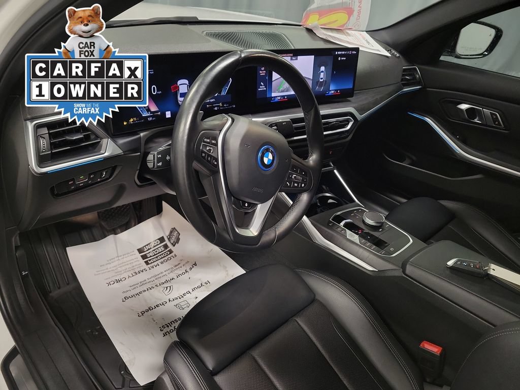 Used 2023 BMW 330e xDrive AWD/4WD image 13