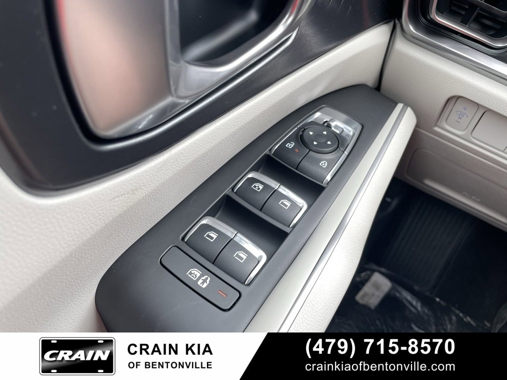 New 2025 Kia Sorento S image 22