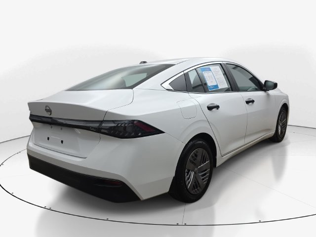 Used 2026 Nissan Sentra S w/ Floor Mat Package FWD image 6