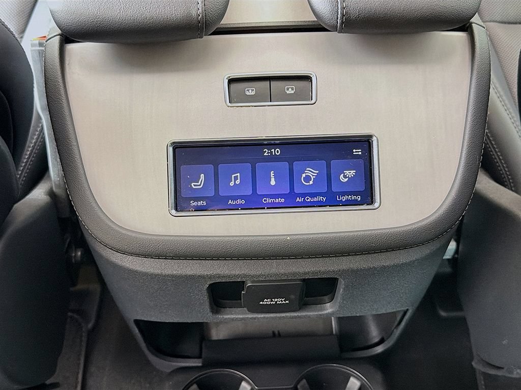 Used 2025 Lincoln Navigator Reserve AWD/4WD image 45