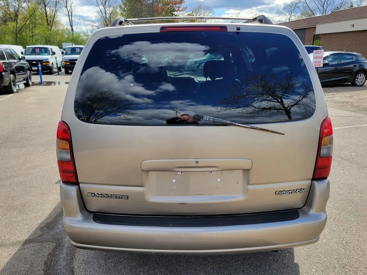 Used 1999 Oldsmobile Silhouette Premiere w/ Towing Pkg FWD image 6
