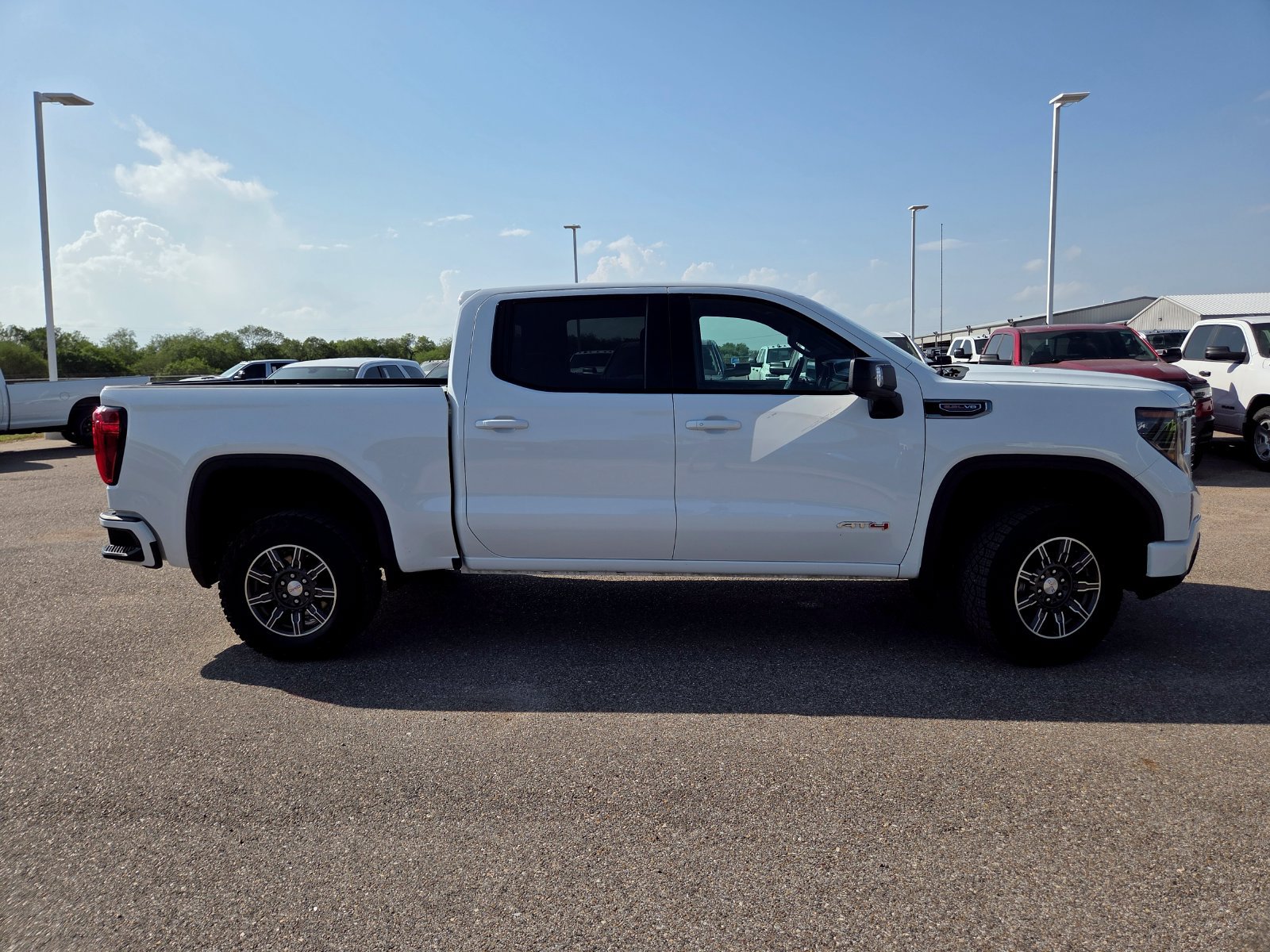 Used 2025 GMC Sierra 1500 AT4 AWD/4WD image 11