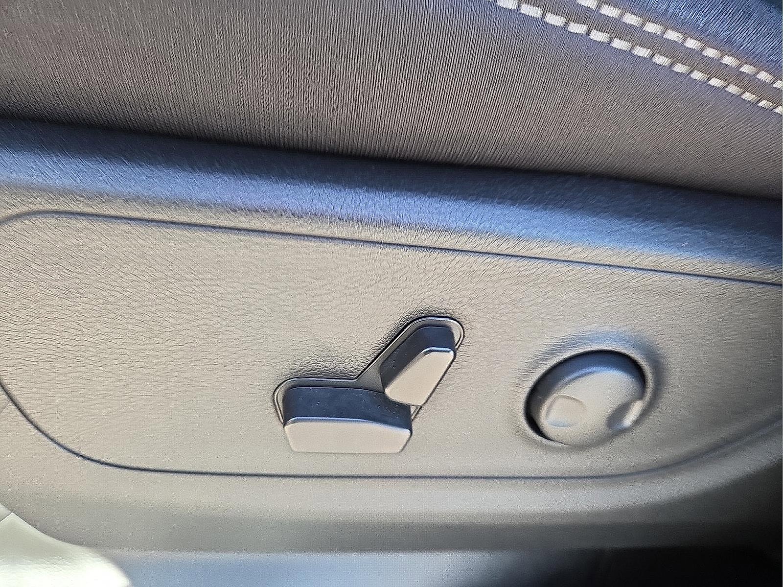 Used 2025 RAM 1500 Big Horn image 15