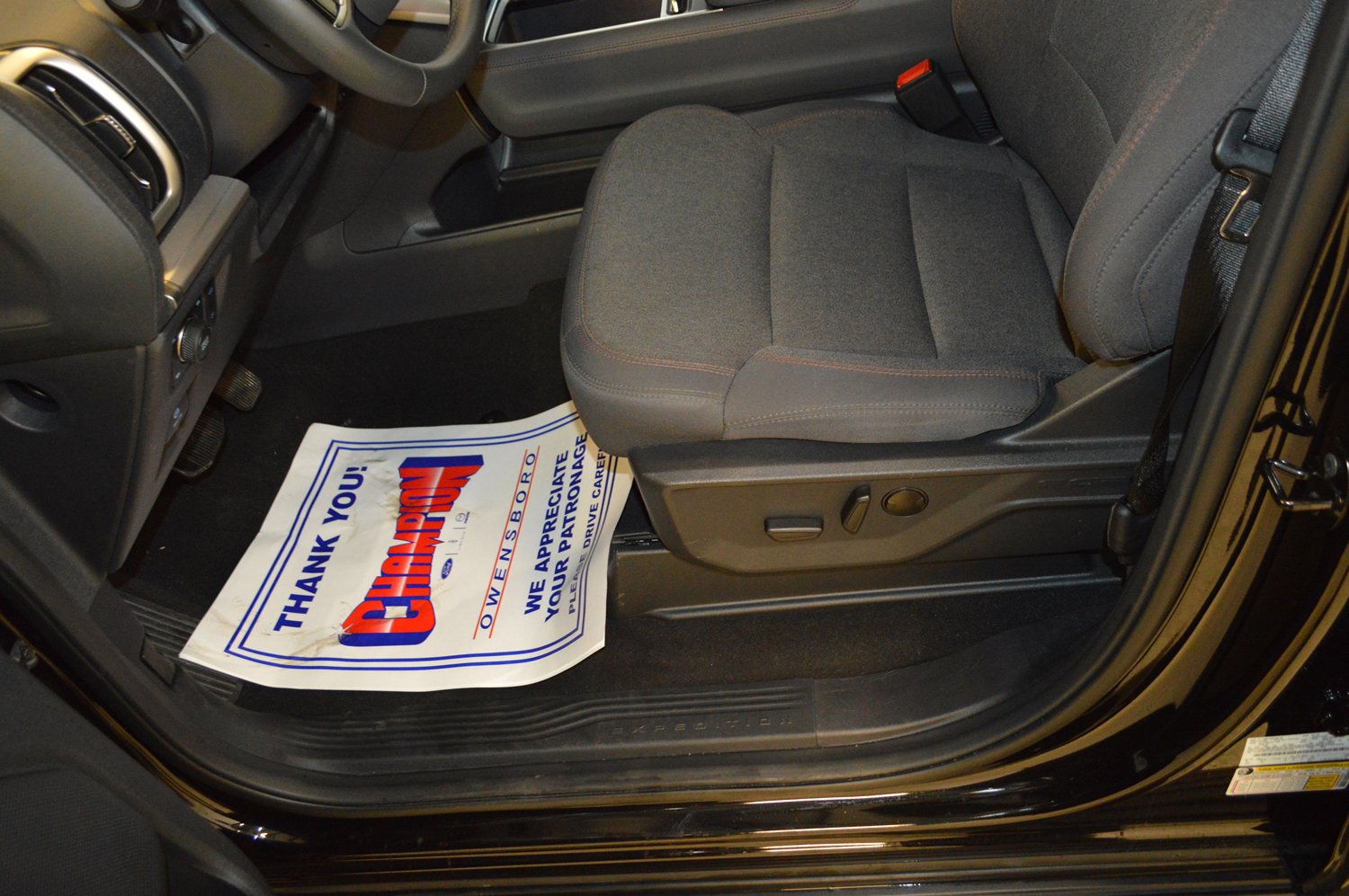 Used 2025 Ford Expedition Max Active image 16