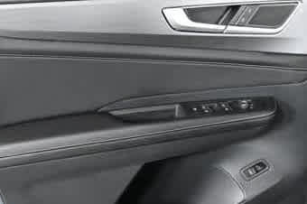 New 2026 Volkswagen Atlas Cross Sport SE FWD image 30