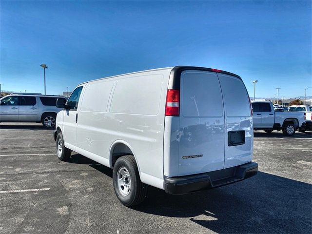New 2025 Chevrolet Express 2500 Work Van image 4