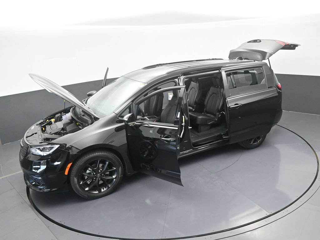 New 2026 Chrysler Pacifica Select w/ S Appearance Package FWD image 64