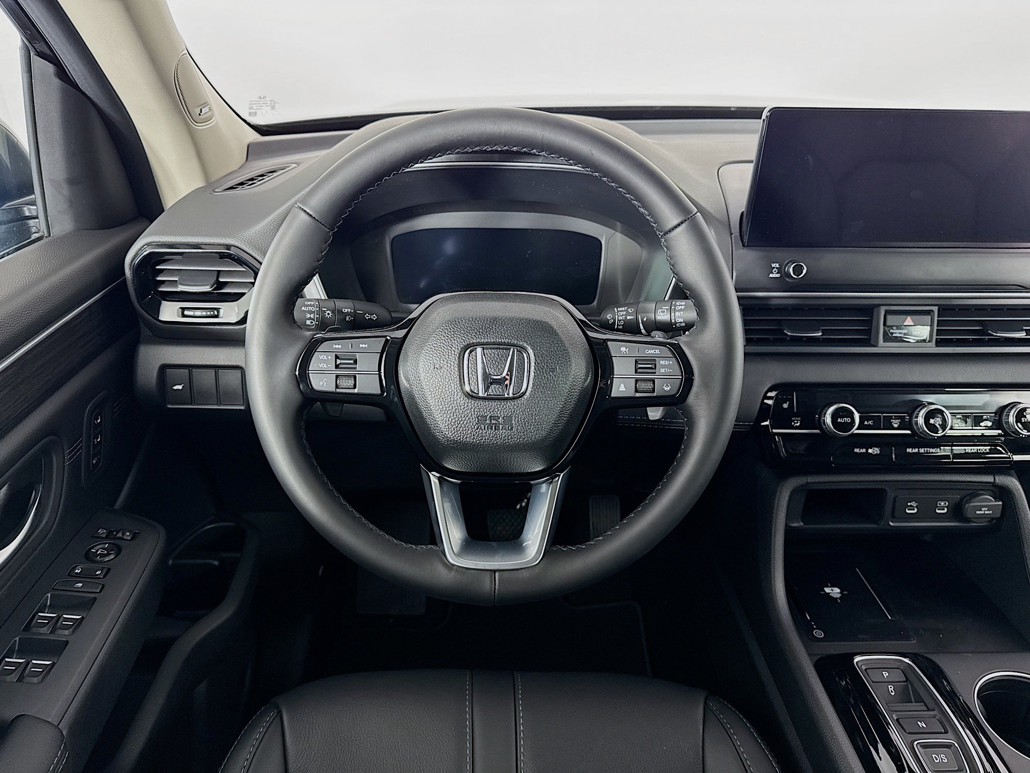 New 2026 Honda Pilot Touring image 24
