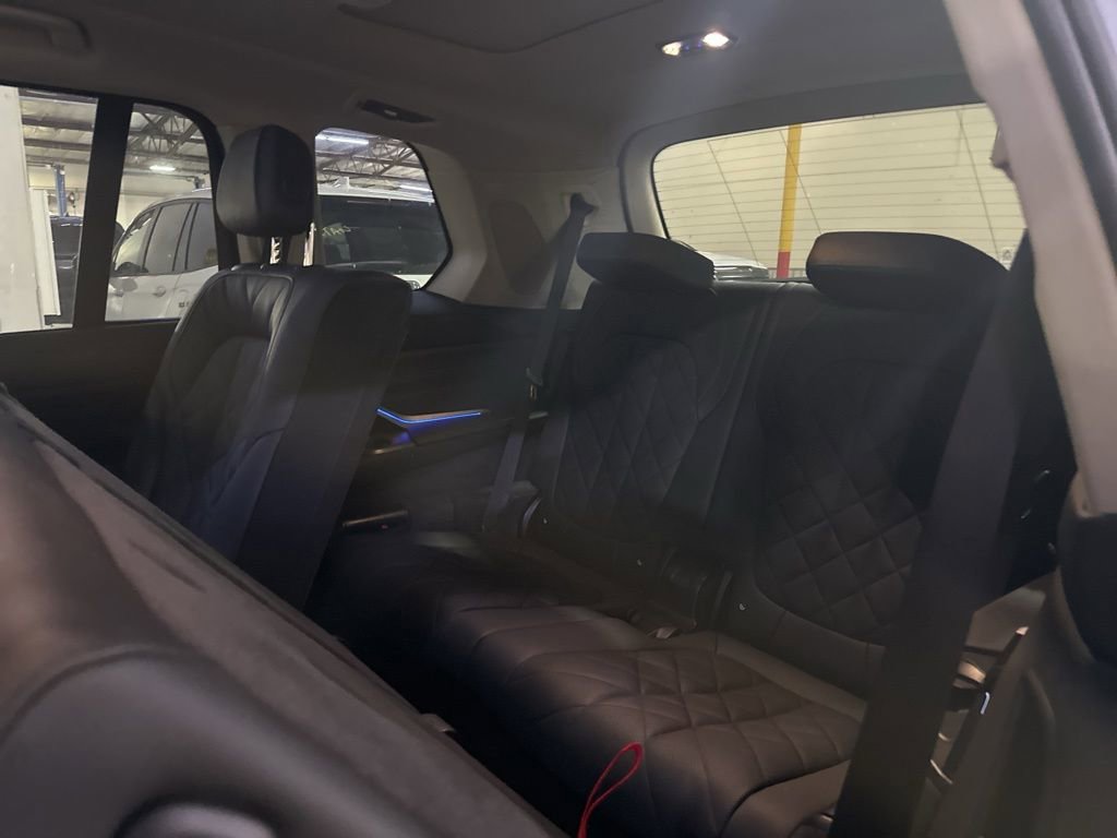 Used 2024 BMW X7 xDrive40i image 11