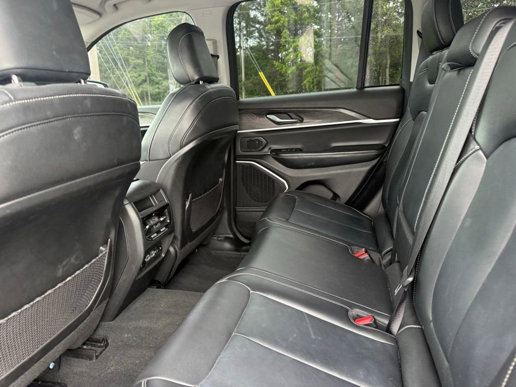 Used 2022 Jeep Grand Cherokee Limited RWD image 21
