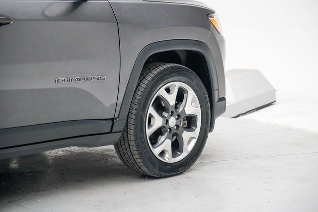 Used 2018 Jeep Compass Limited w/ Navigation Group image 7