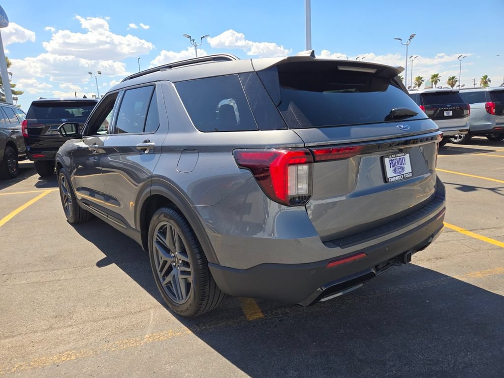 New 2026 Ford Explorer ST-Line w/ ST-Line Street Pack RWD image 7