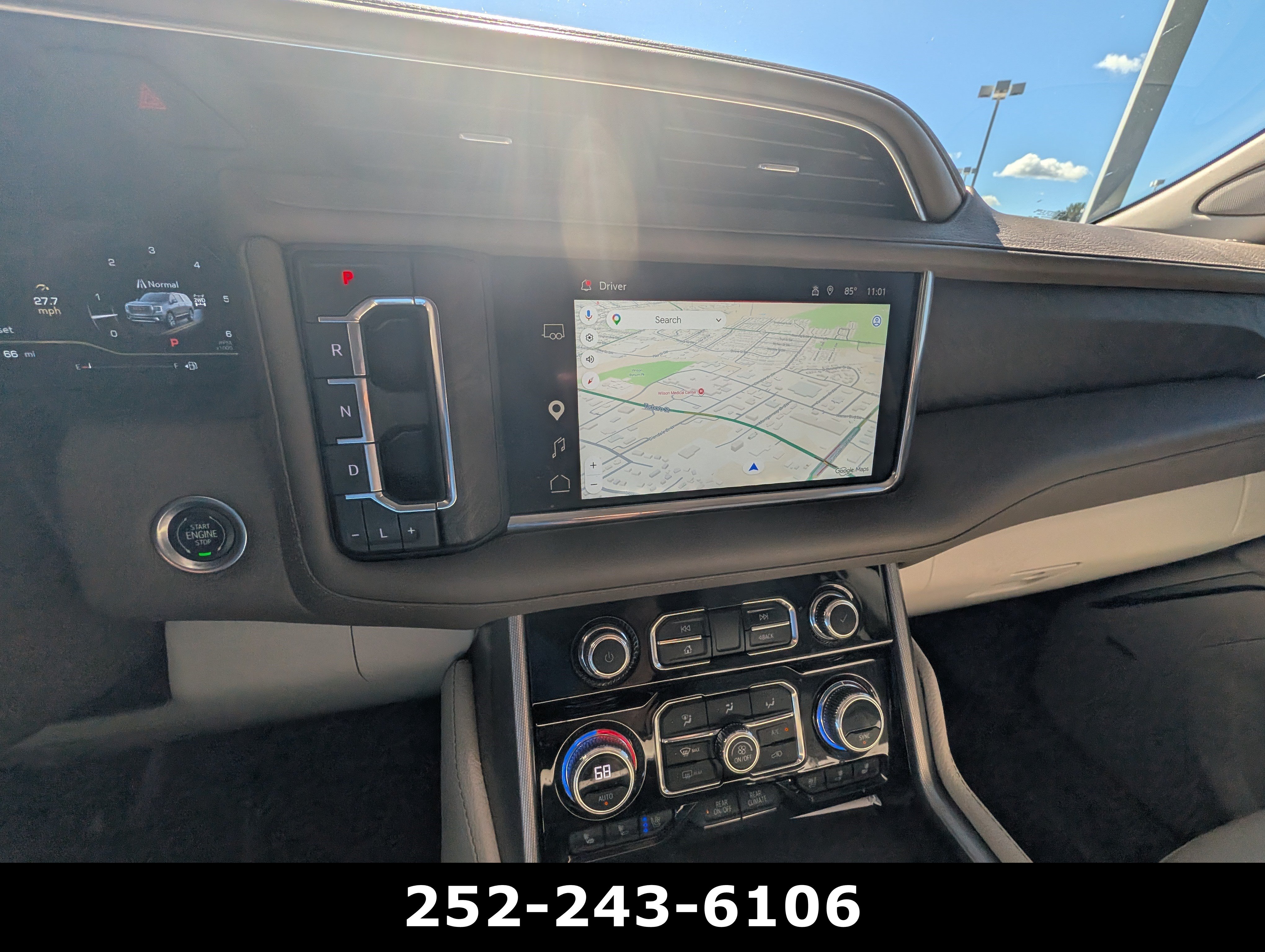 Used 2023 GMC Yukon XL Denali AWD/4WD image 14