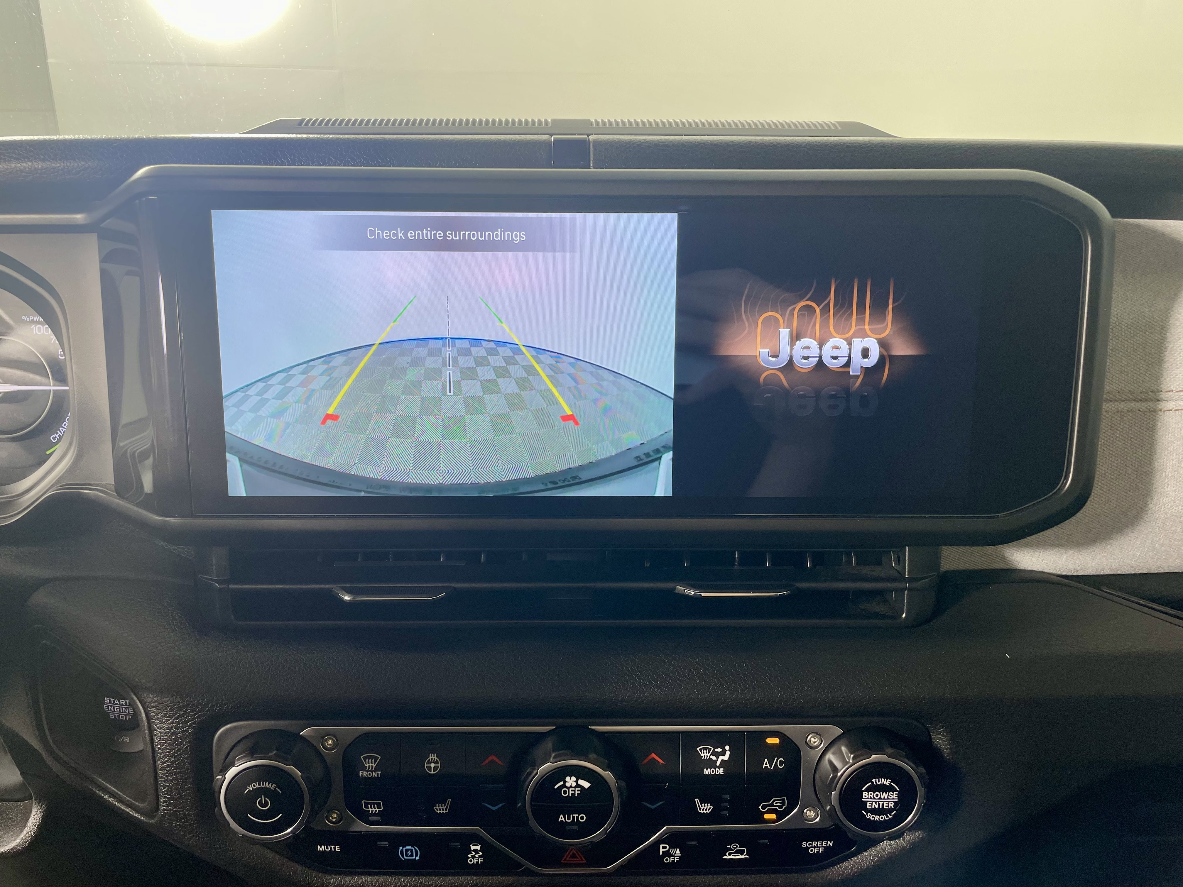 Used 2024 Jeep Wrangler Sport S w/ Convenience Group image 19