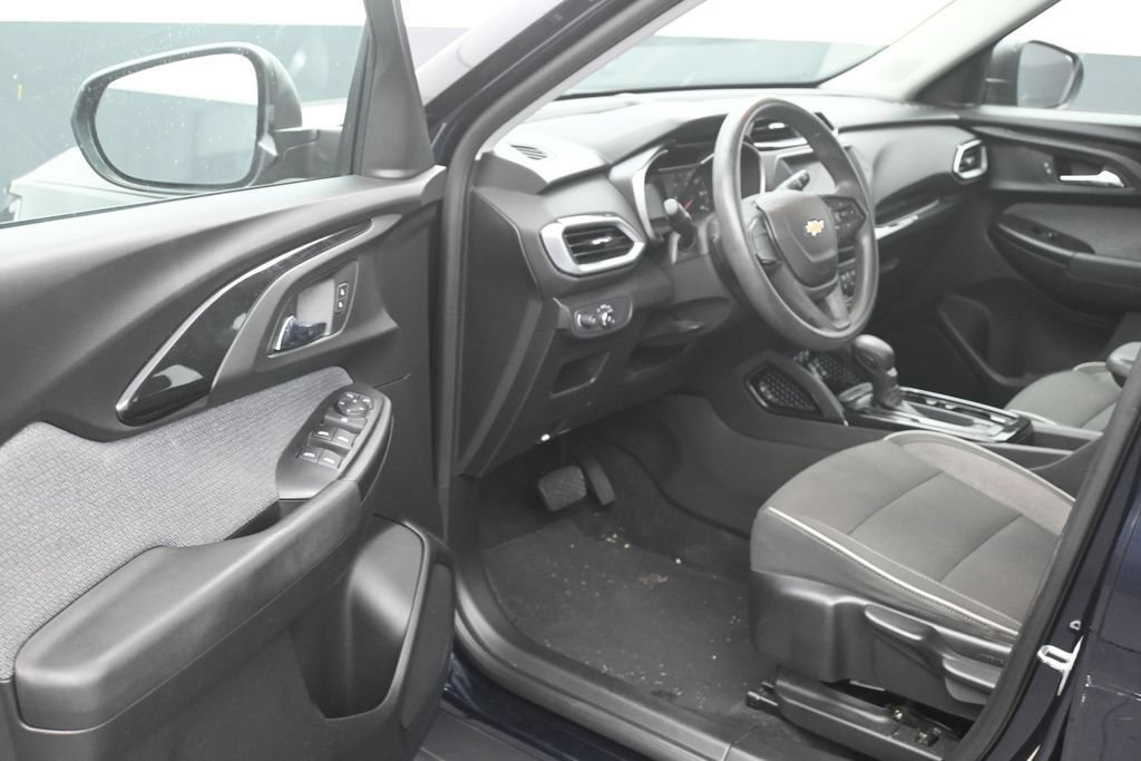 Used 2021 Chevrolet TrailBlazer LS FWD image 10
