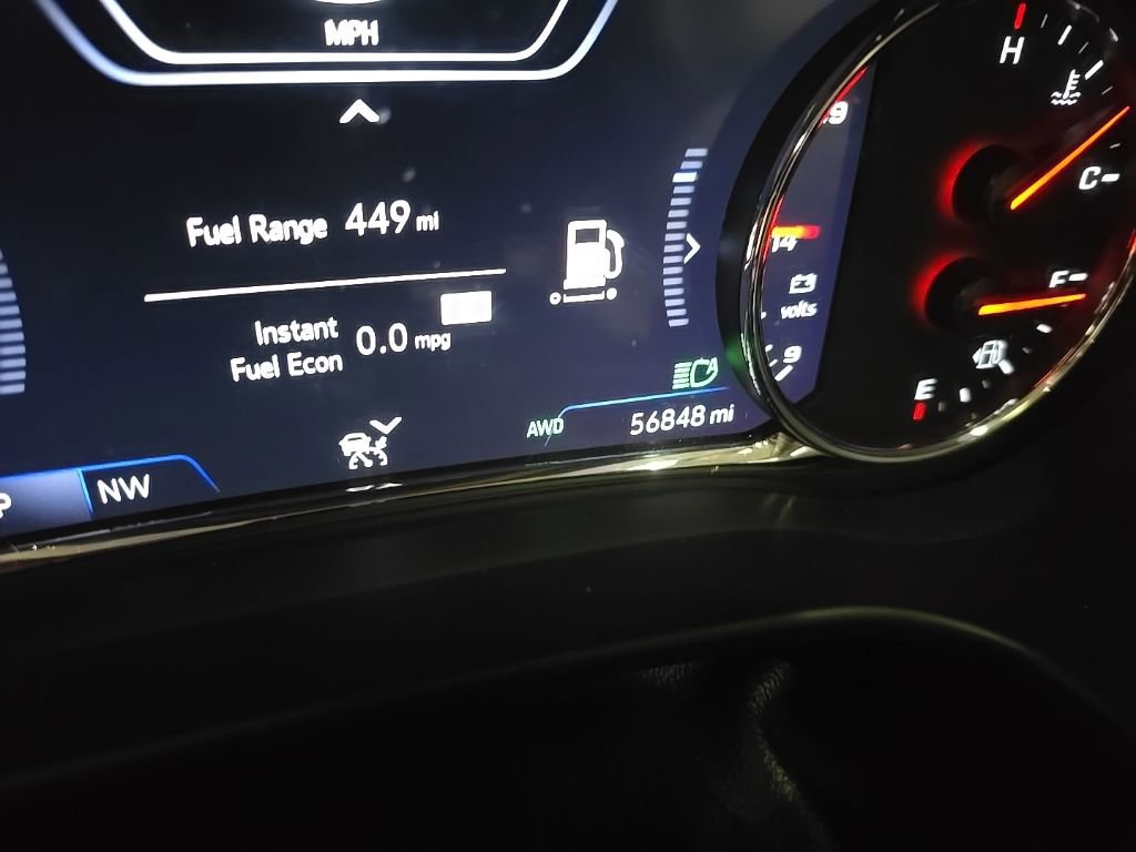 Used 2021 GMC Acadia Denali w/ Denali Ultimate Package image 5