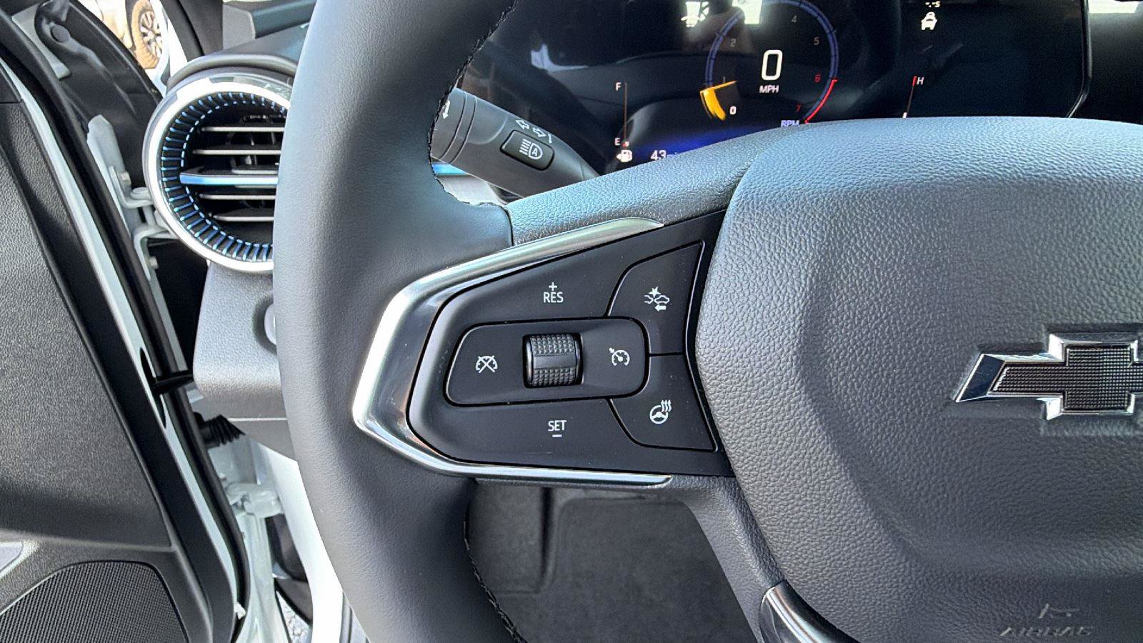 New 2026 Chevrolet Trax LT w/ Driver Confidence Package FWD image 21