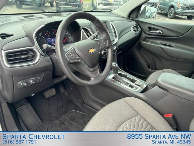 Used 2020 Chevrolet Equinox LT w/ Driver Convenience Package FWD image 13