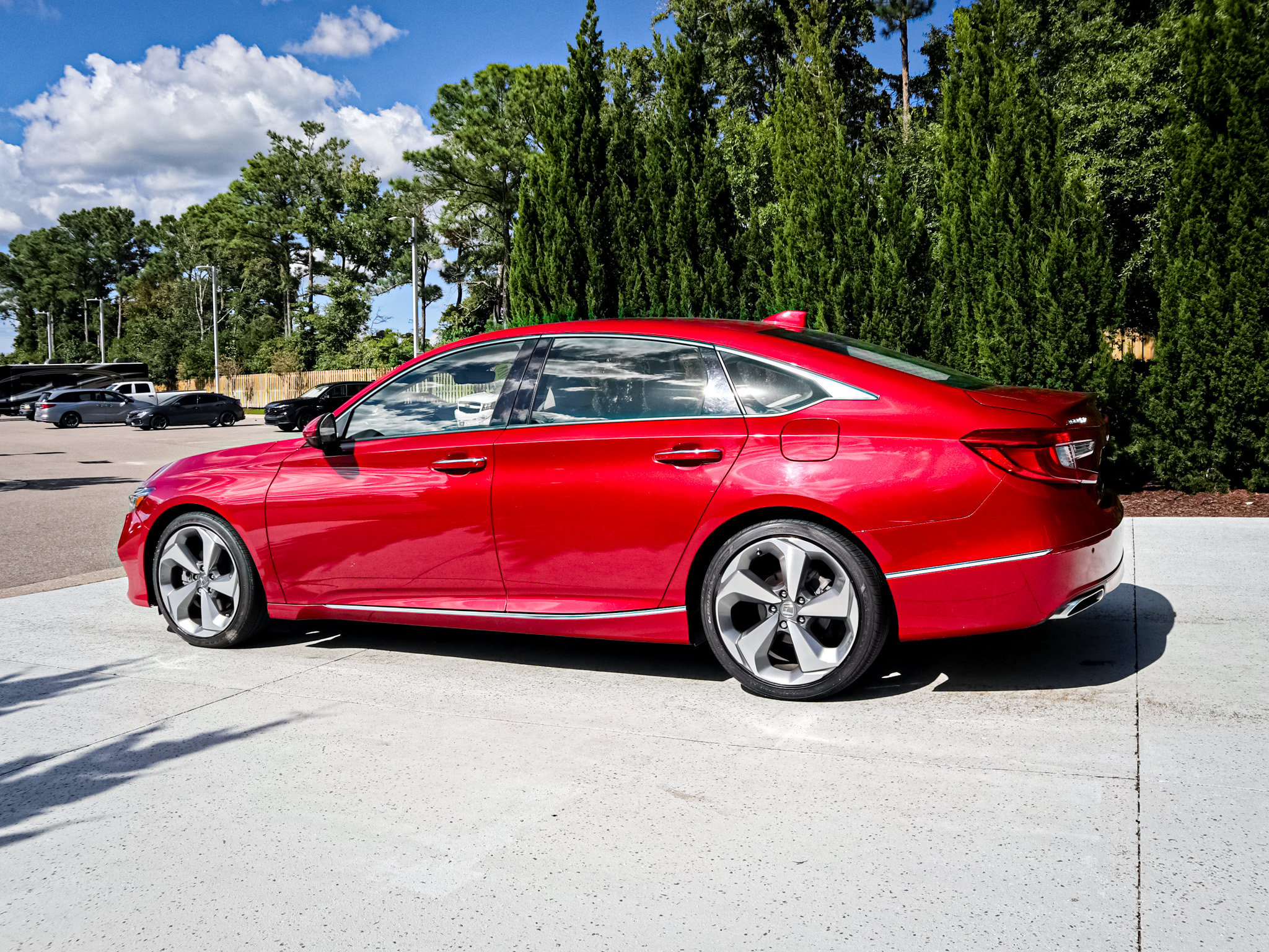 Used 2018 Honda Accord Touring image 7