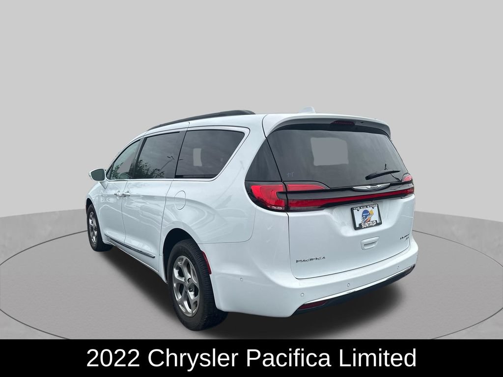 Used 2022 Chrysler Pacifica Limited AWD/4WD image 3