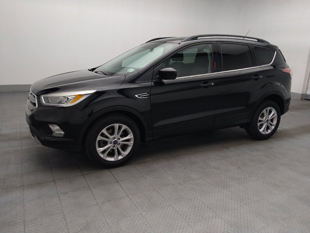 Used 2017 Ford Escape SE w/ Equipment Group 201A FWD image 2