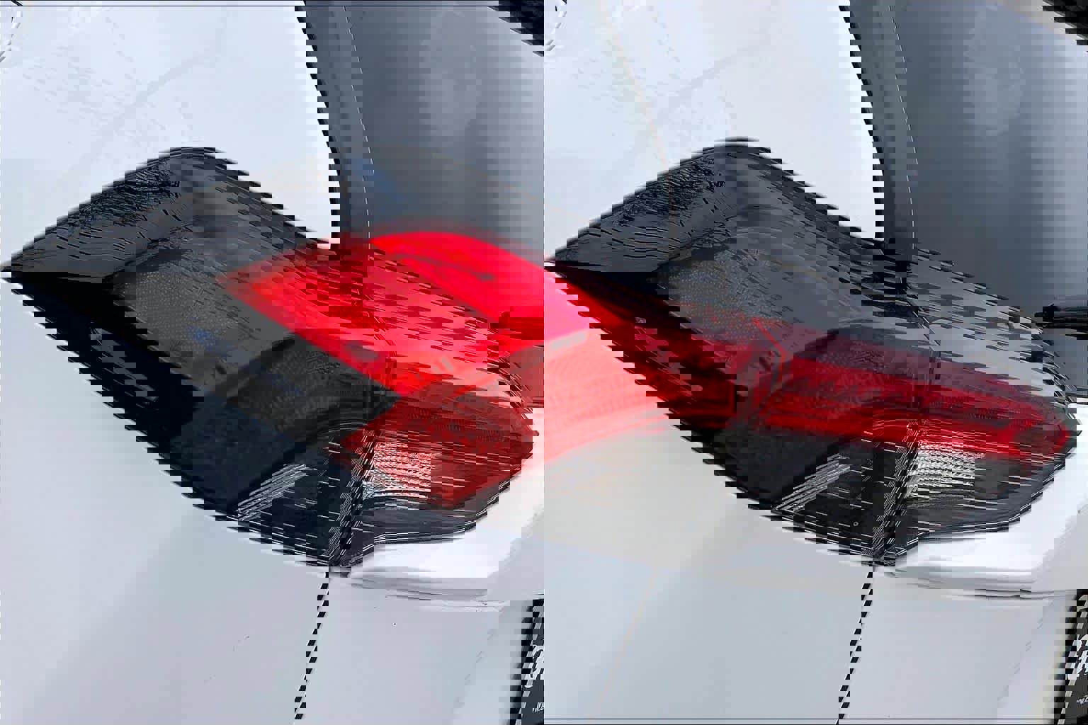 Used 2025 Toyota RAV4 LE image 27