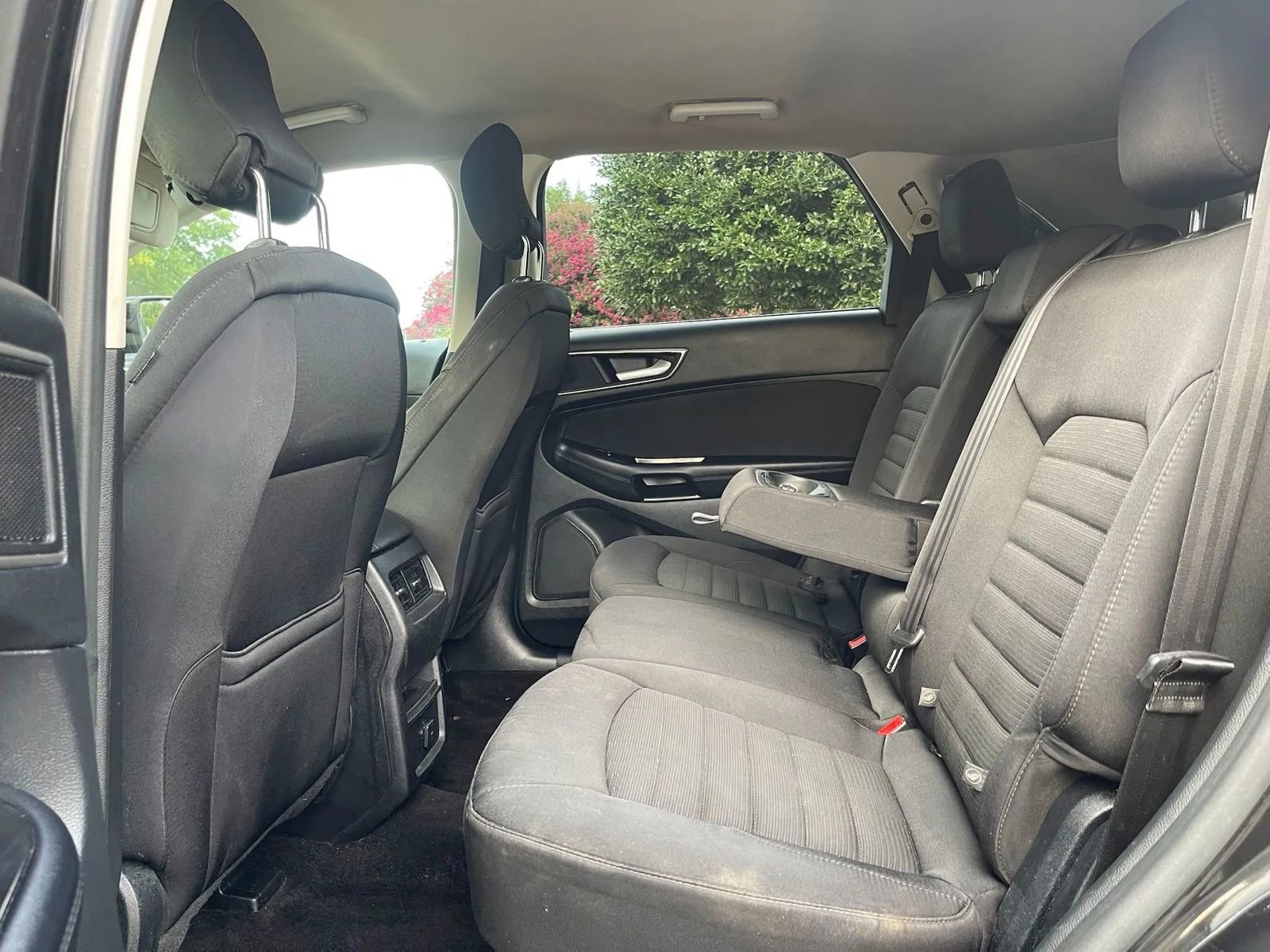 Used 2015 Ford Edge SEL AWD/4WD image 9
