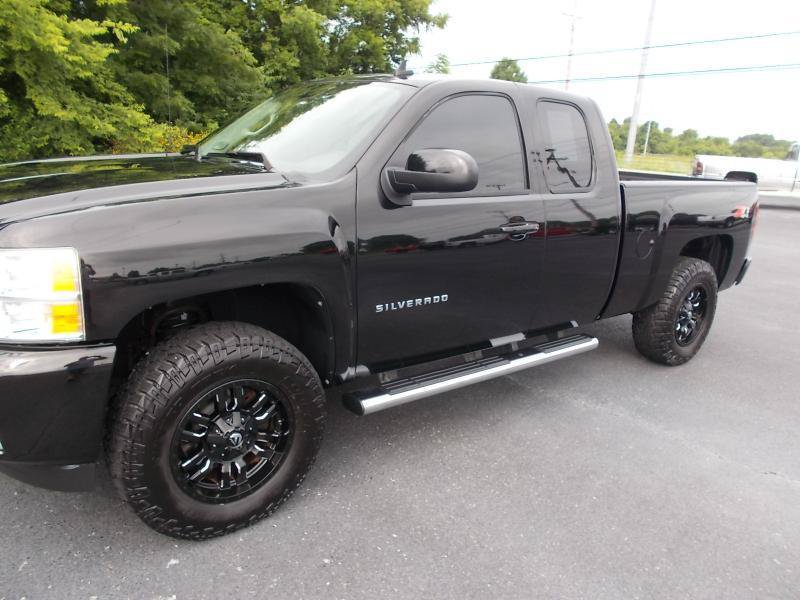 Used 2012 Chevrolet Silverado 1500 LTZ w/ LTZ Plus Package AWD/4WD image 7