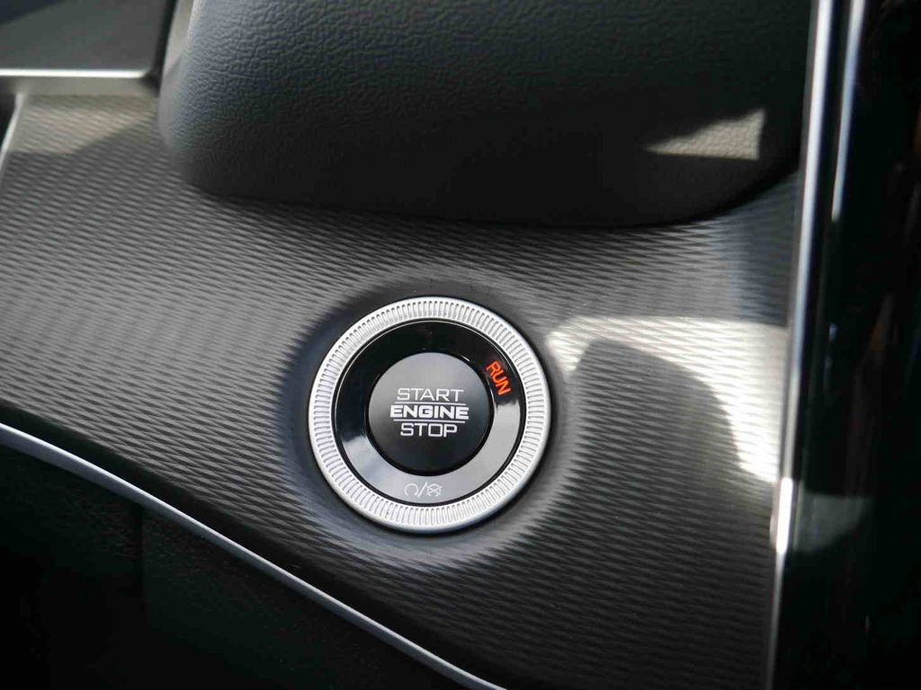 Used 2025 Jeep Grand Cherokee L Laredo w/ Trailer Tow Package image 29