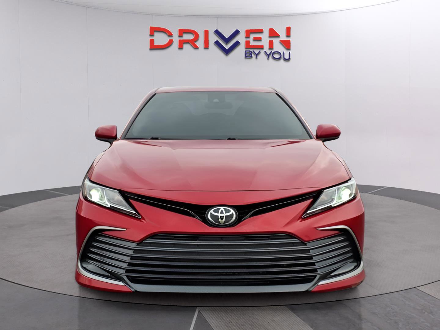 Used 2023 Toyota Camry LE image 10