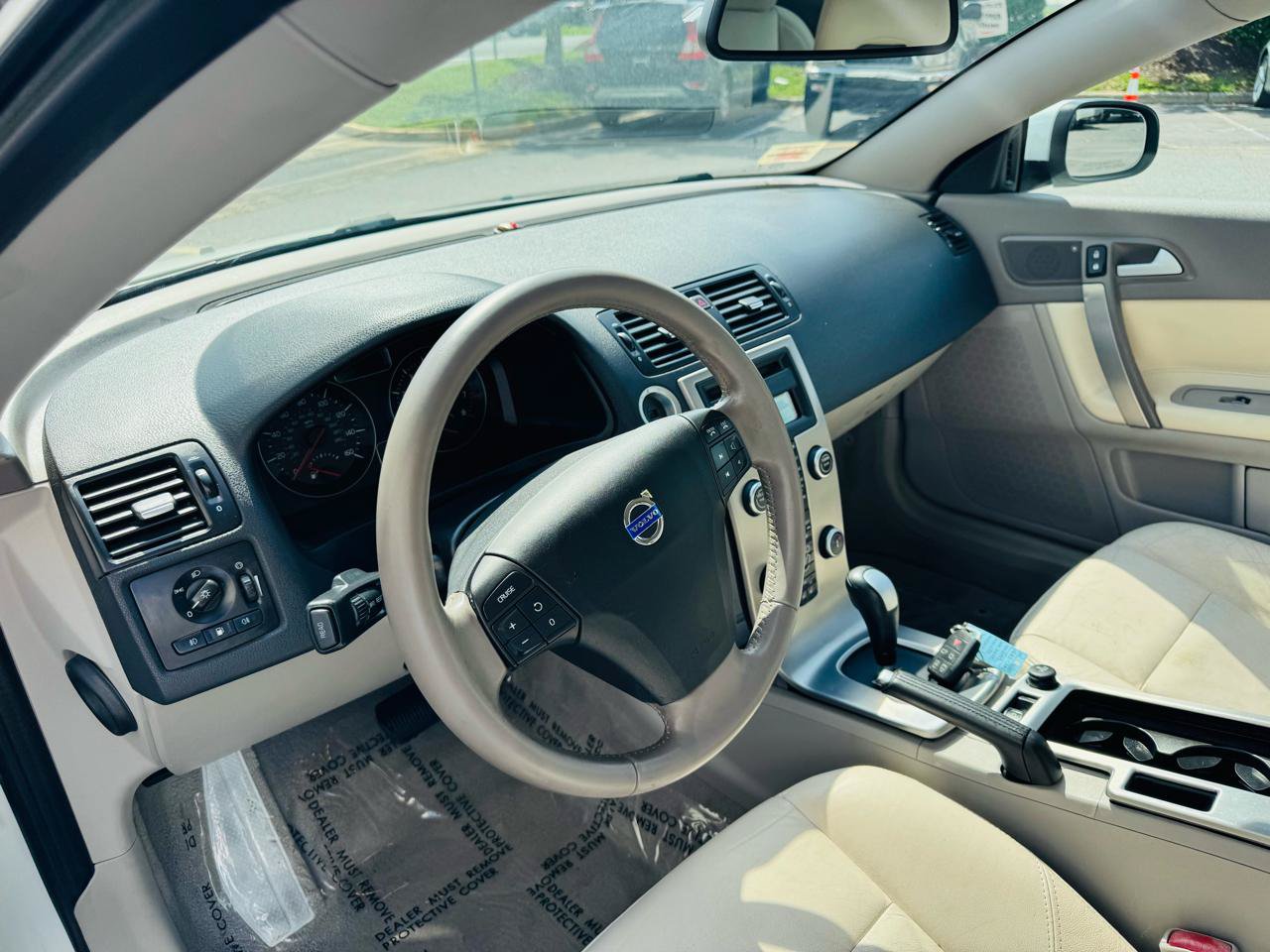 Used 2009 Volvo C70 T5 FWD image 15