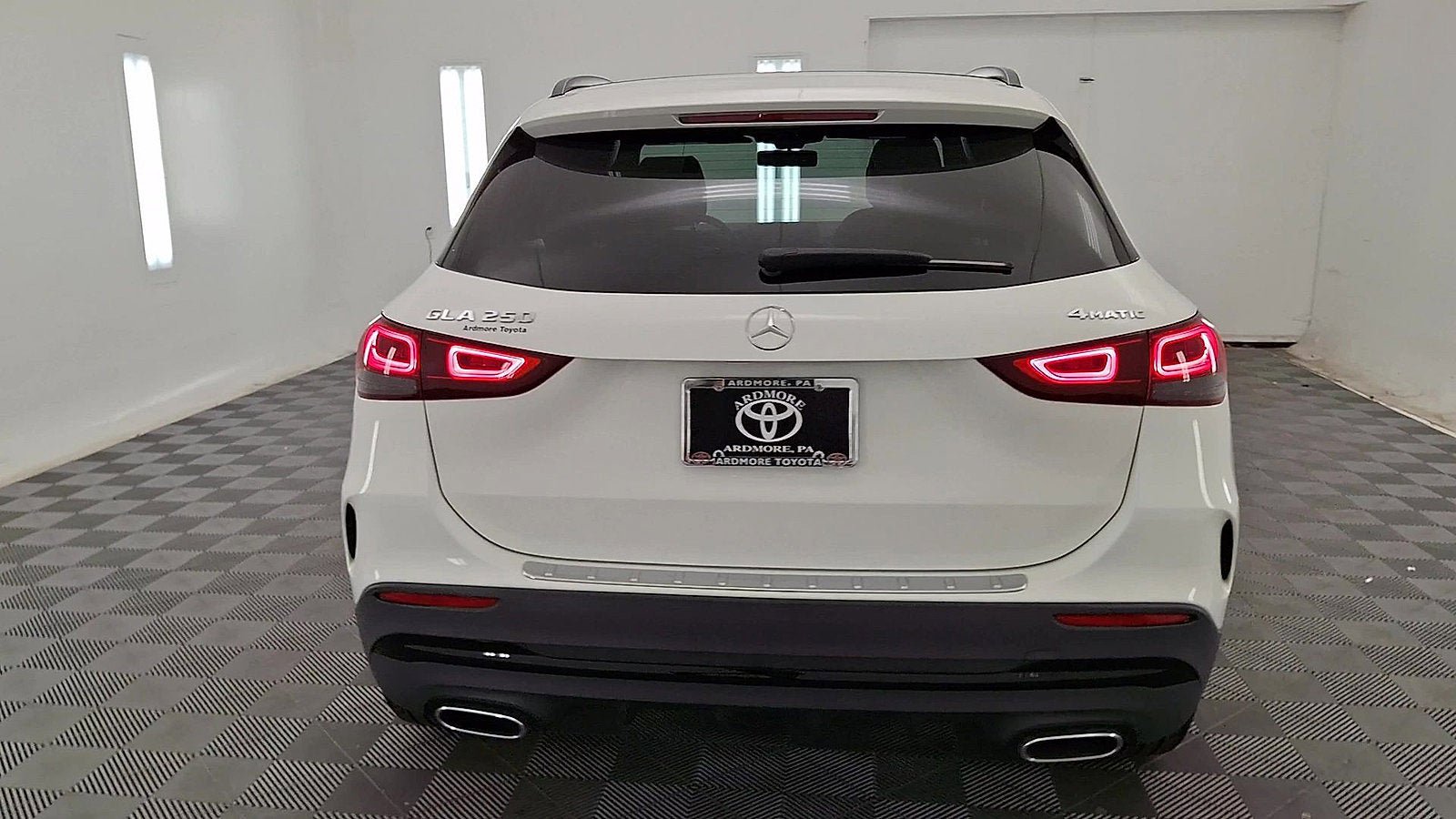 Used 2022 Mercedes-Benz GLA 250 4MATIC image 3