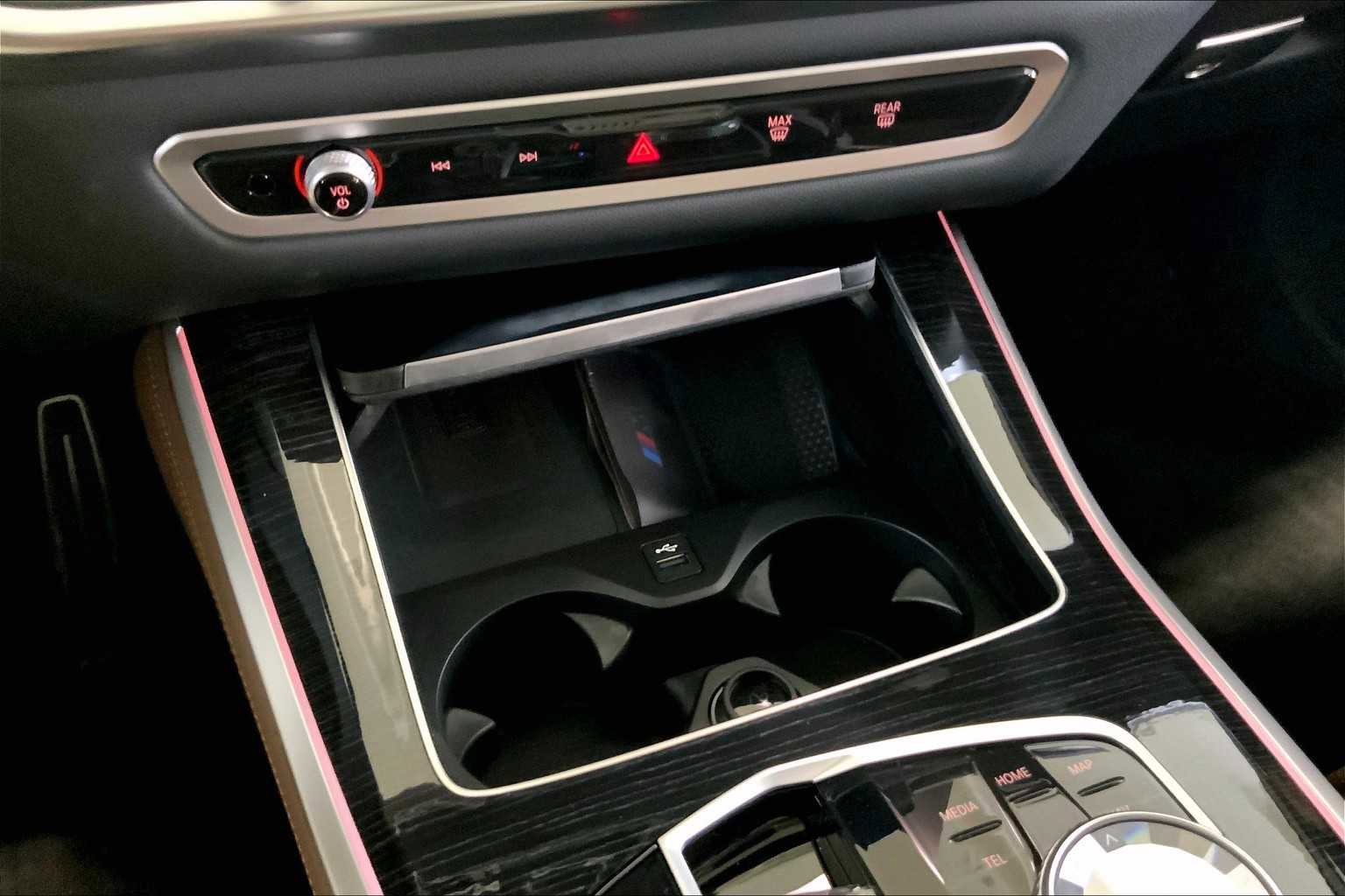 Used 2025 BMW X5 M60i image 34